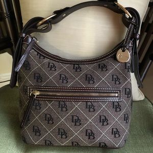 EUC Dooney & Bourke Bag With Genuine Leather Trim